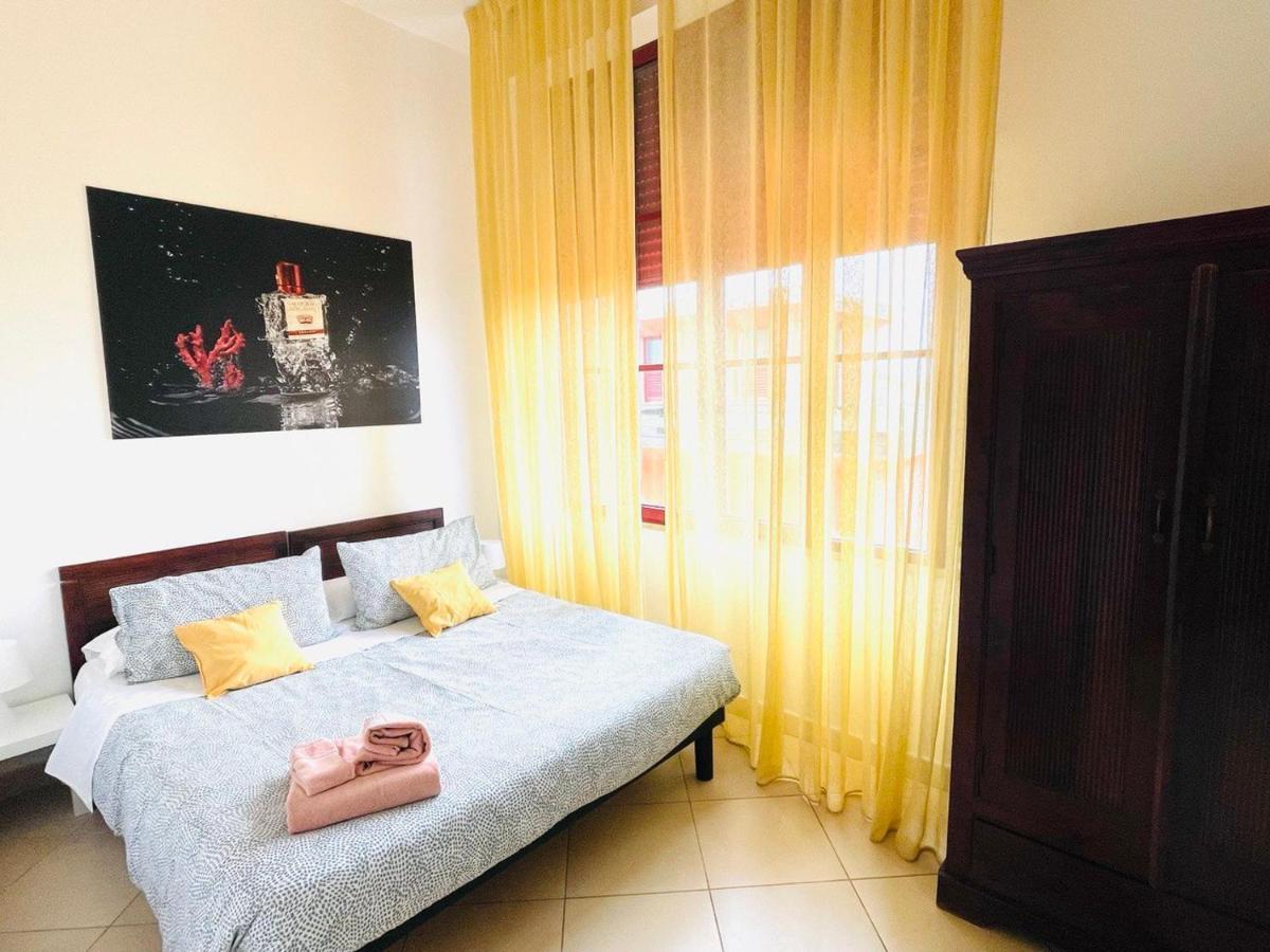 Regina Beach Holiday Apartments Tirrenia Bagian luar foto